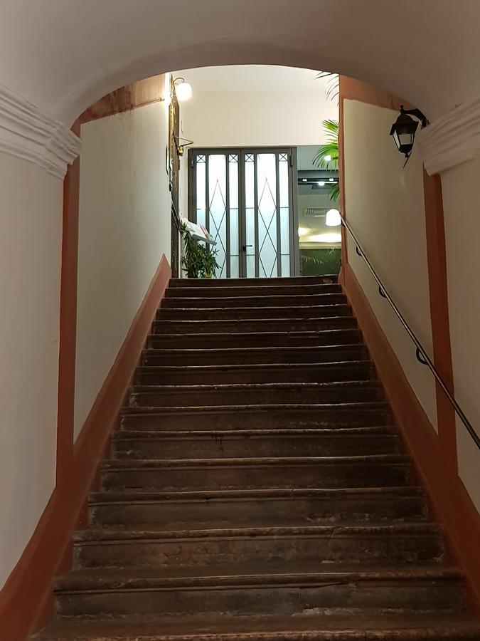 Hotel Regina Palermo Buitenkant foto